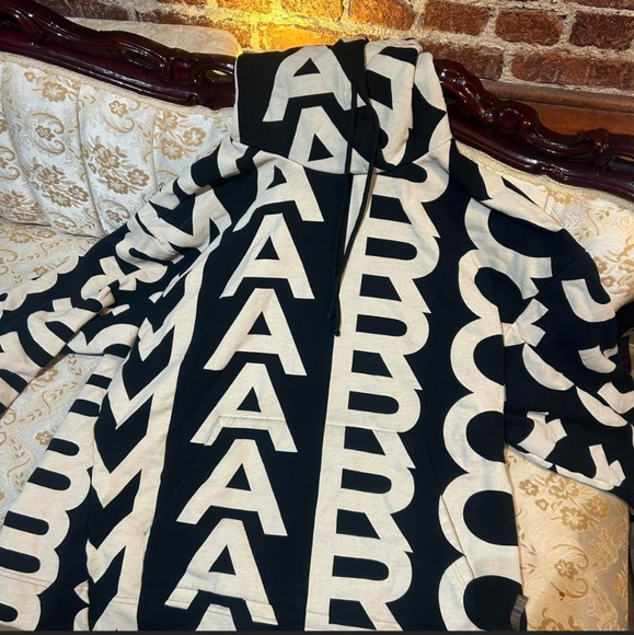 Marc Jacob’s Unisex OVERSIZED Logo Hoodie black Beige Sz XL - Picture 14 of 16